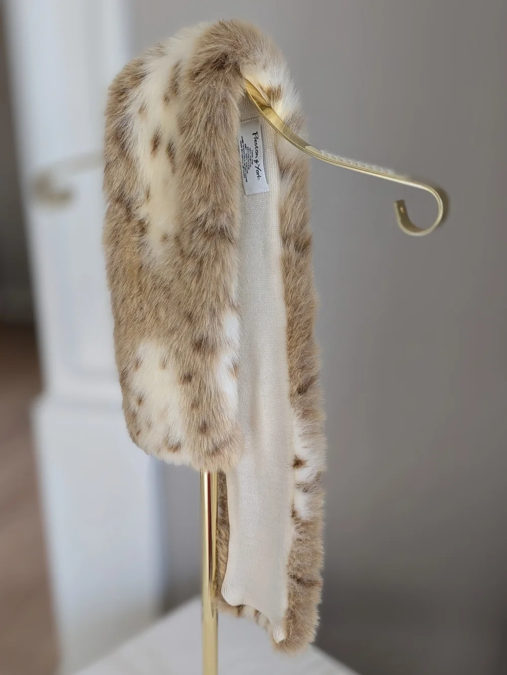 Dillard's Preston & York Faux Fur Scarf in Cream and Brown